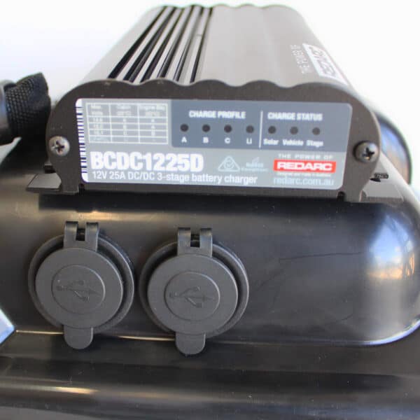 Zenot 135 AMP Dual Battery System & Redarc DC-DC Charger - Image 2