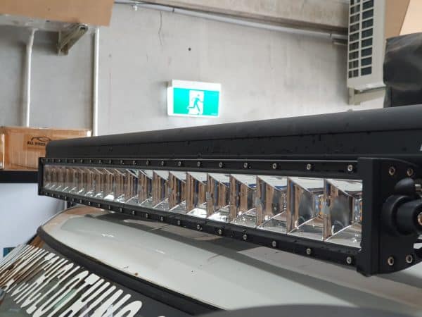 Zenot Dual Colour LED Light bar 42" (106cm) - Image 4